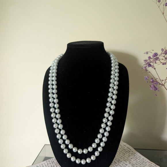 Jewelry - Vintage Blue Pearl Necklace